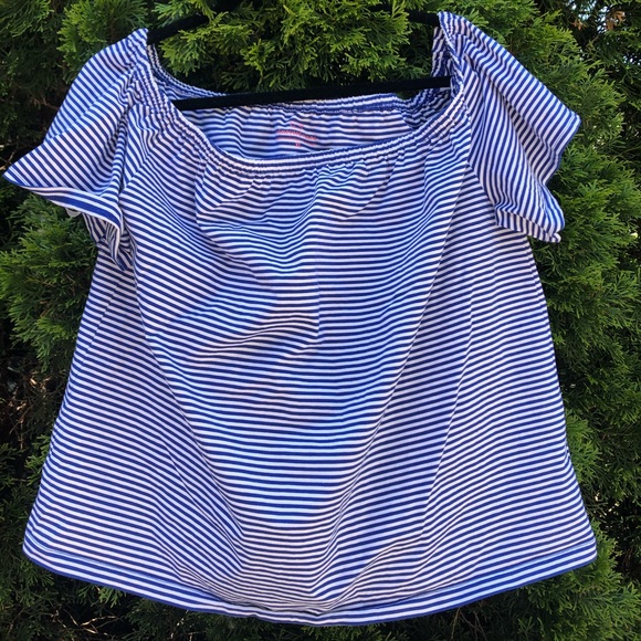 Vineyard Vines Tops - Vineyard Vines  blue white  top size Large L